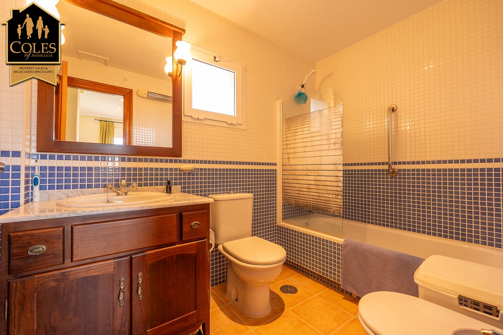 2 makuuhuone Huoneisto myytävänä paikassa Vera mukana uima-altaan 
autotalli - 159 999 € (Ref: 9456682)