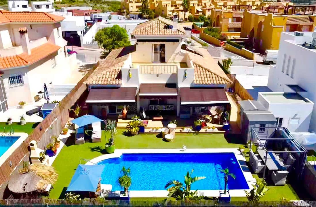 3 makuuhuone Huvila myytävänä paikassa Los Gallardos mukana uima-altaan 
autotalli - 349 950 € (Ref: 9471559)