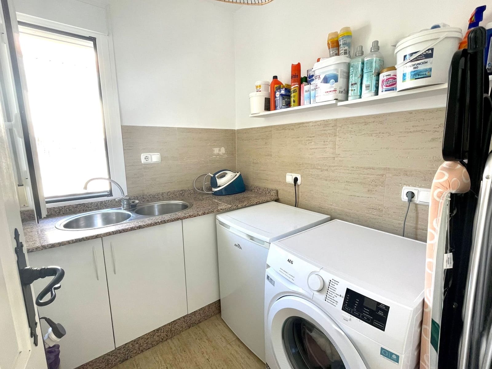 3 makuuhuone Huvila myytävänä paikassa Los Gallardos mukana uima-altaan 
autotalli - 349 950 € (Ref: 9471559)