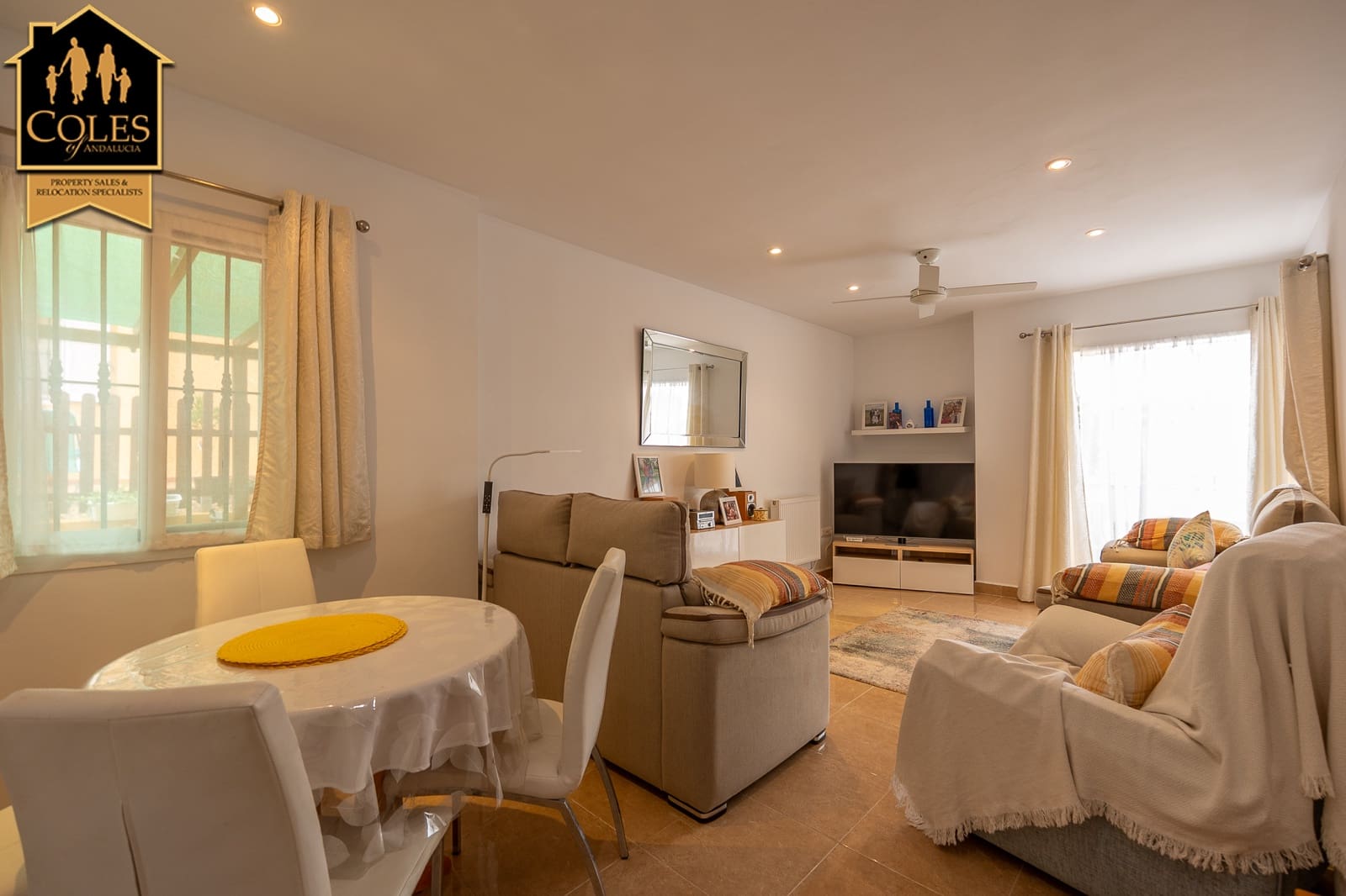 3 sypialnia Dom na sprzedaż w Los Gallardos z basenem garażem - 174 950 € (Ref: 9494865)