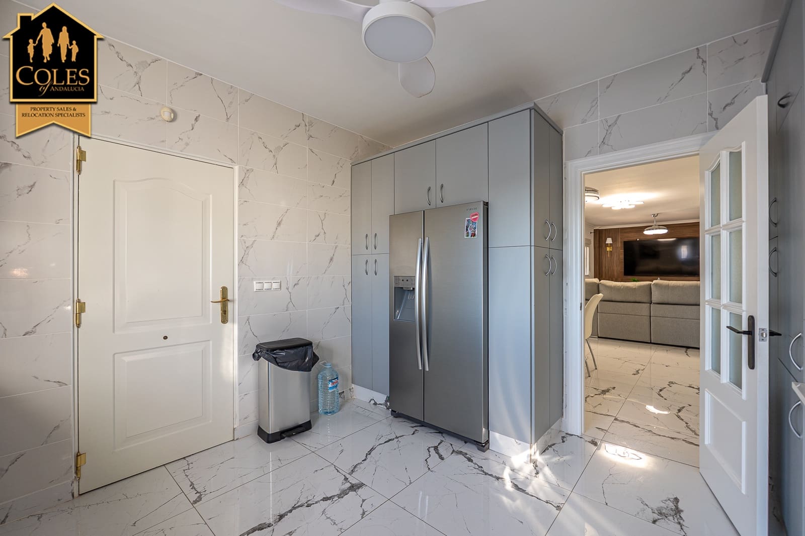 4 bedroom Villa for sale in Arboleas with pool garage - € 359,000 (Ref: 9500294)