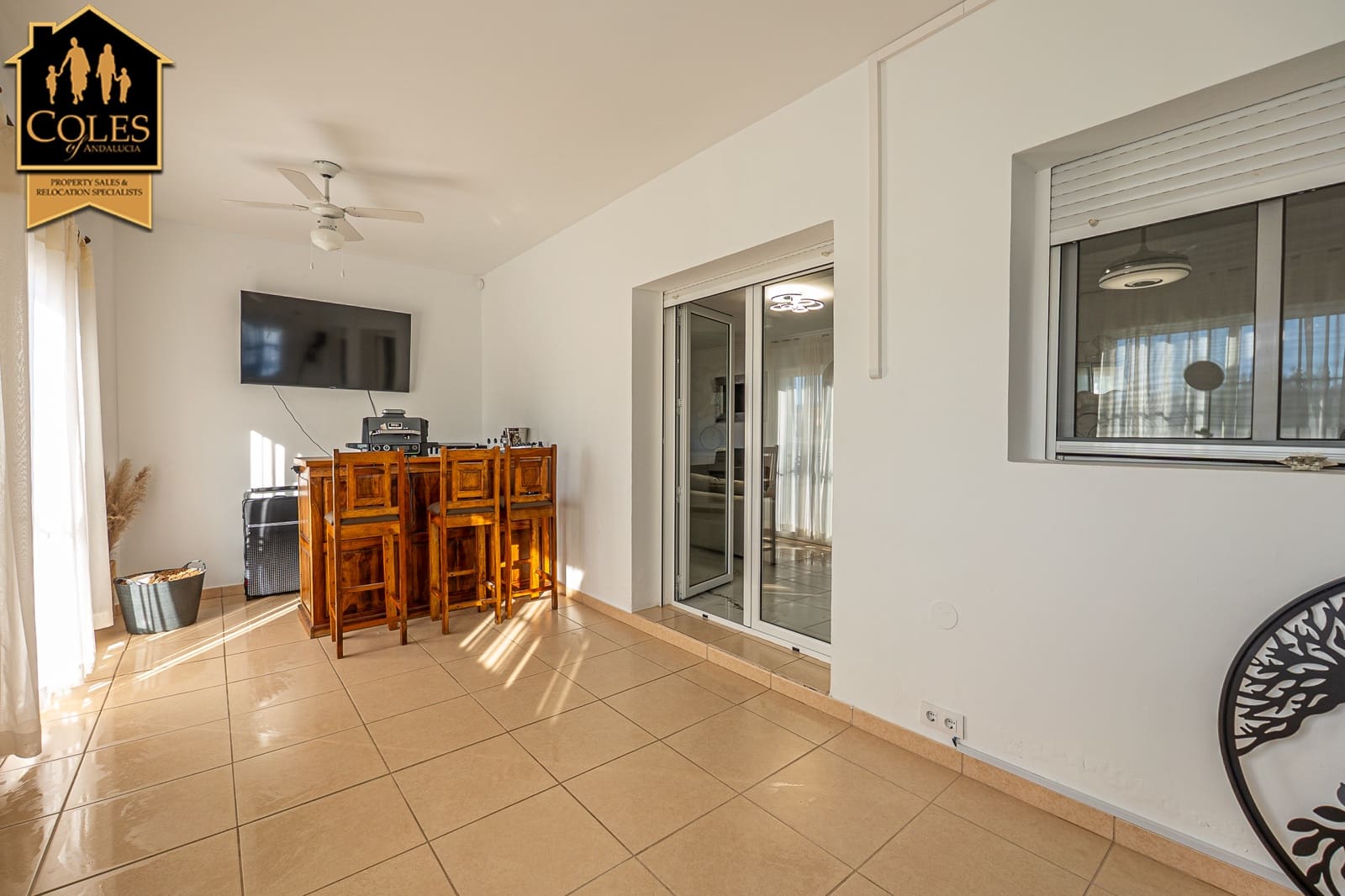 4 bedroom Villa for sale in Arboleas with pool garage - € 359,000 (Ref: 9500294)