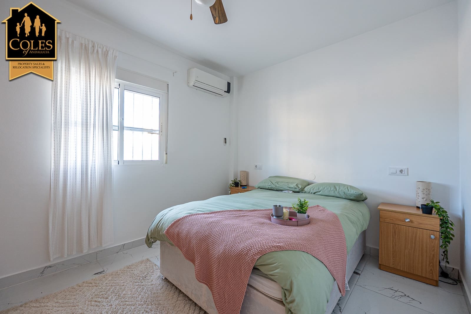 4 bedroom Villa for sale in Arboleas with pool garage - € 359,000 (Ref: 9500294)