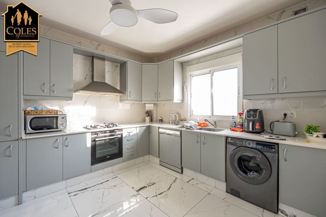 4 soveværelse Villa til salg i Arboleas med swimmingpool garage - € 359.000 (Ref: 9500294)