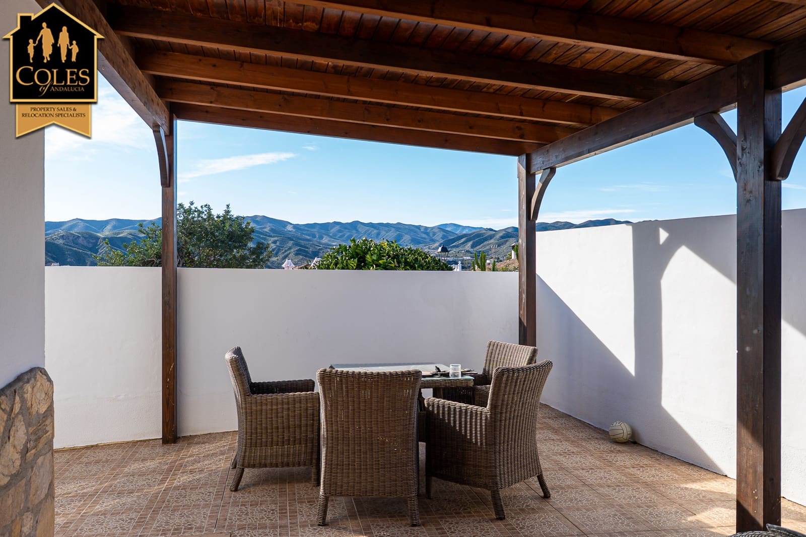 4 bedroom Villa for sale in Arboleas with pool garage - € 359,000 (Ref: 9500294)