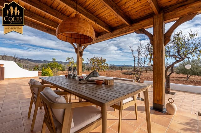 Chalet de 2 habitaciones en Uleila del Campo en venta con garaje - 224.950 € (Ref: 9516314)