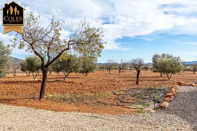 Chalet de 2 habitaciones en Uleila del Campo en venta con garaje - 224.950 € (Ref: 9516314)