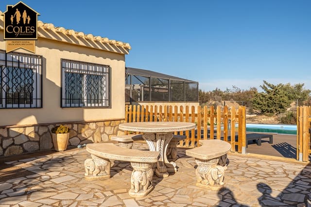 3 makuuhuone Huvila myytävänä paikassa Huércal-Overa mukana uima-altaan 
autotalli - 299 995 € (Ref: 9552995)