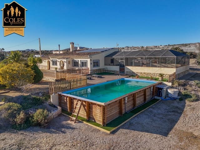 3 makuuhuone Huvila myytävänä paikassa Huércal-Overa mukana uima-altaan 
autotalli - 299 995 € (Ref: 9552995)