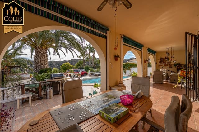 4 sypialnia Willa na sprzedaż w Arboleas z basenem garażem - 299 000 € (Ref: 9566401)