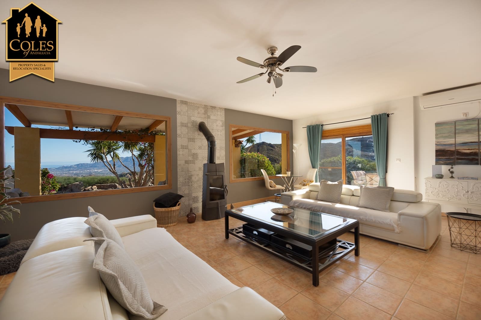 4 soveværelse Villa til salg i Bedar med swimmingpool garage - € 497.500 (Ref: 9579997)