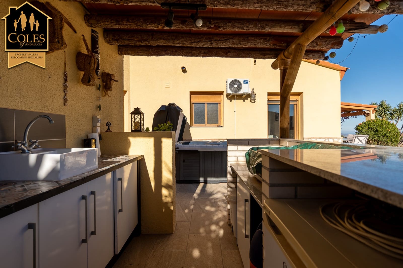 4 soveværelse Villa til salg i Bedar med swimmingpool garage - € 497.500 (Ref: 9579997)