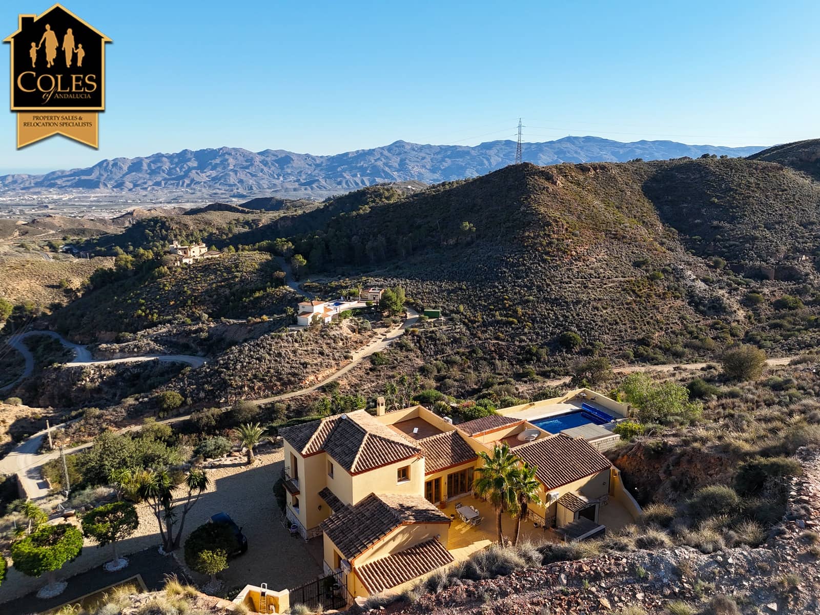 4 soveværelse Villa til salg i Bedar med swimmingpool garage - € 497.500 (Ref: 9579997)