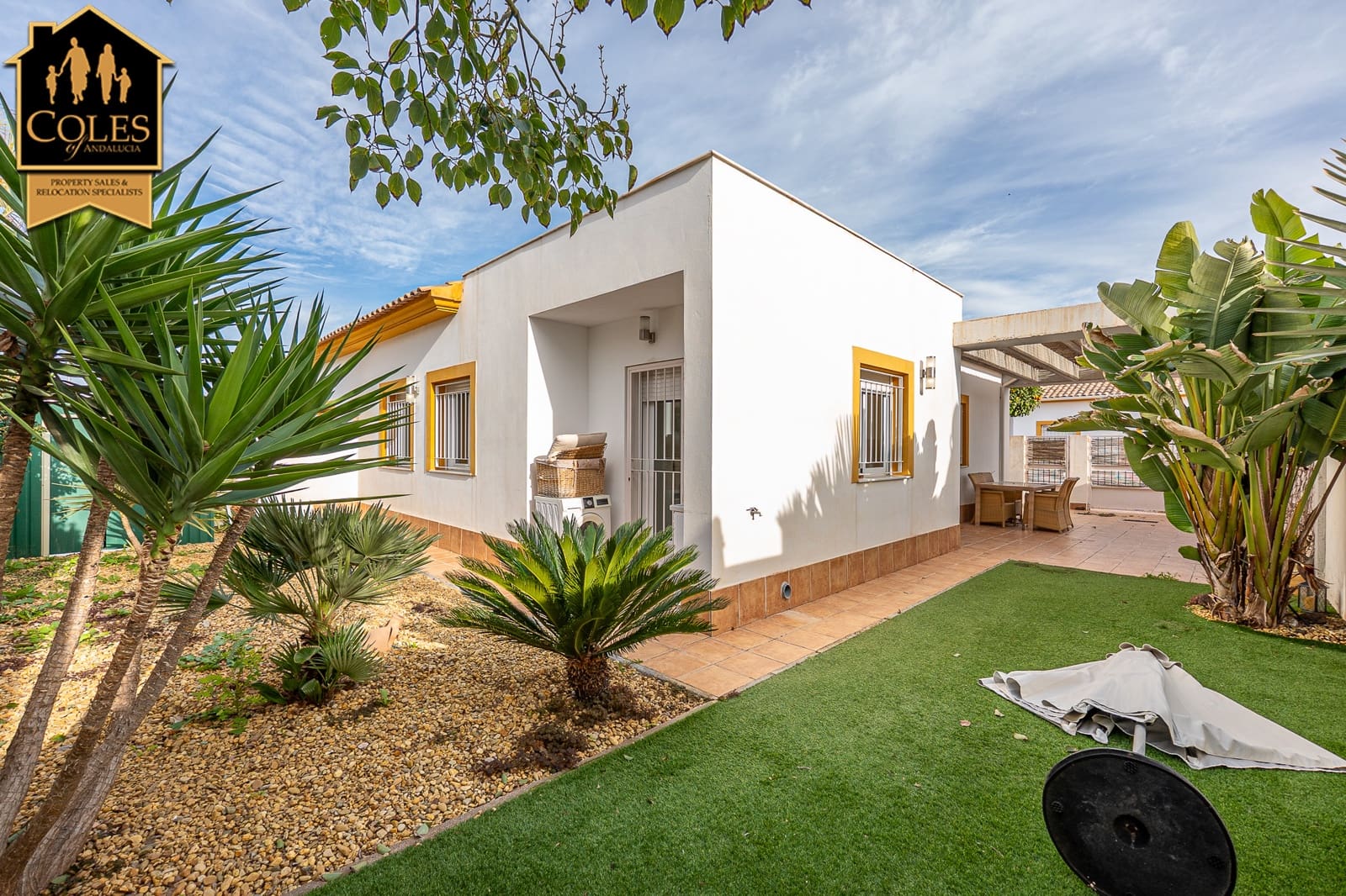 3 makuuhuone Huvila myytävänä paikassa Turre mukana 
autotalli - 229 950 € (Ref: 9588093)