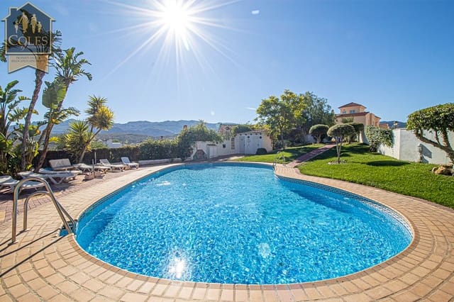 Casa de 3 habitaciones en Alfaix, Los Gallardos en venta con piscina garaje - 170.000 € (Ref: 9634913)