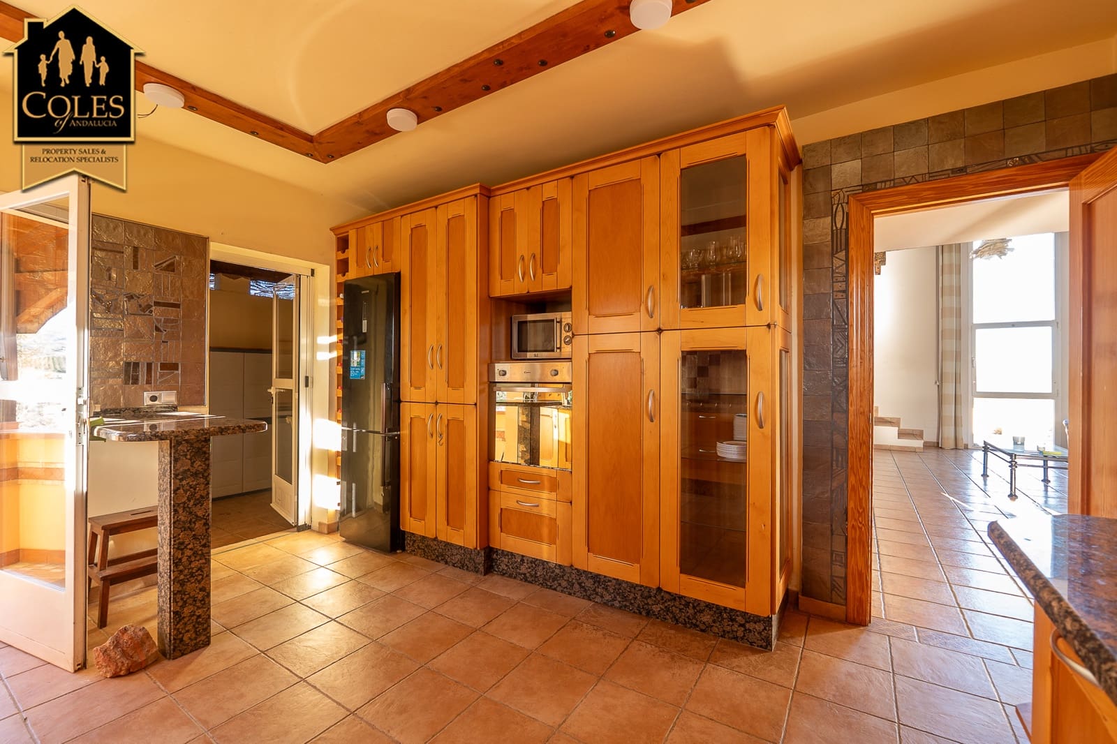 5 bedroom Villa for sale in Los Gallardos with pool - € 429,000 (Ref: 9635004)