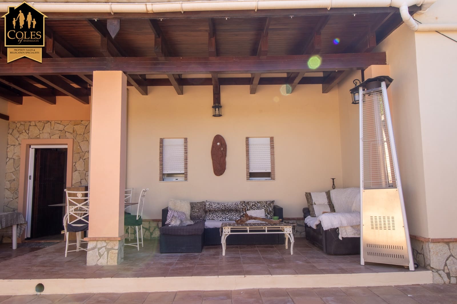 5 bedroom Villa for sale in Los Gallardos with pool - € 429,000 (Ref: 9635004)