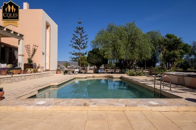 5 bedroom Villa for sale in Los Gallardos with pool - € 429,000 (Ref: 9635004)