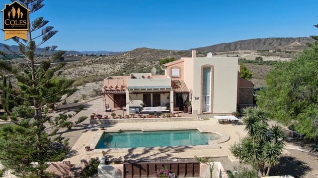 5 bedroom Villa for sale in Los Gallardos with pool - € 429,000 (Ref: 9635004)
