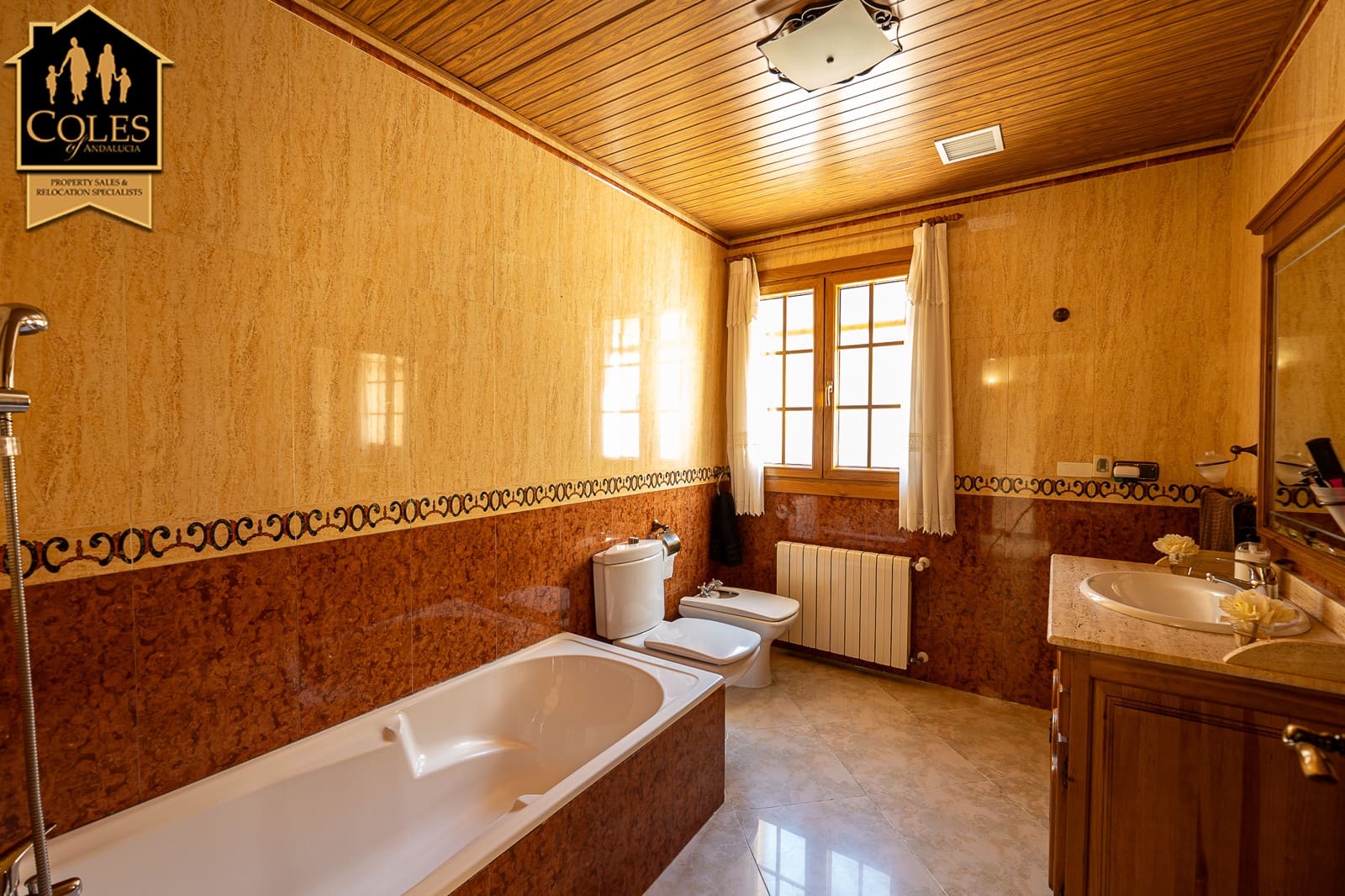 5 camera da letto Villa in vendita in Cuevas del Almanzora con piscina garage - 365.000 € (Rif: 9640488)