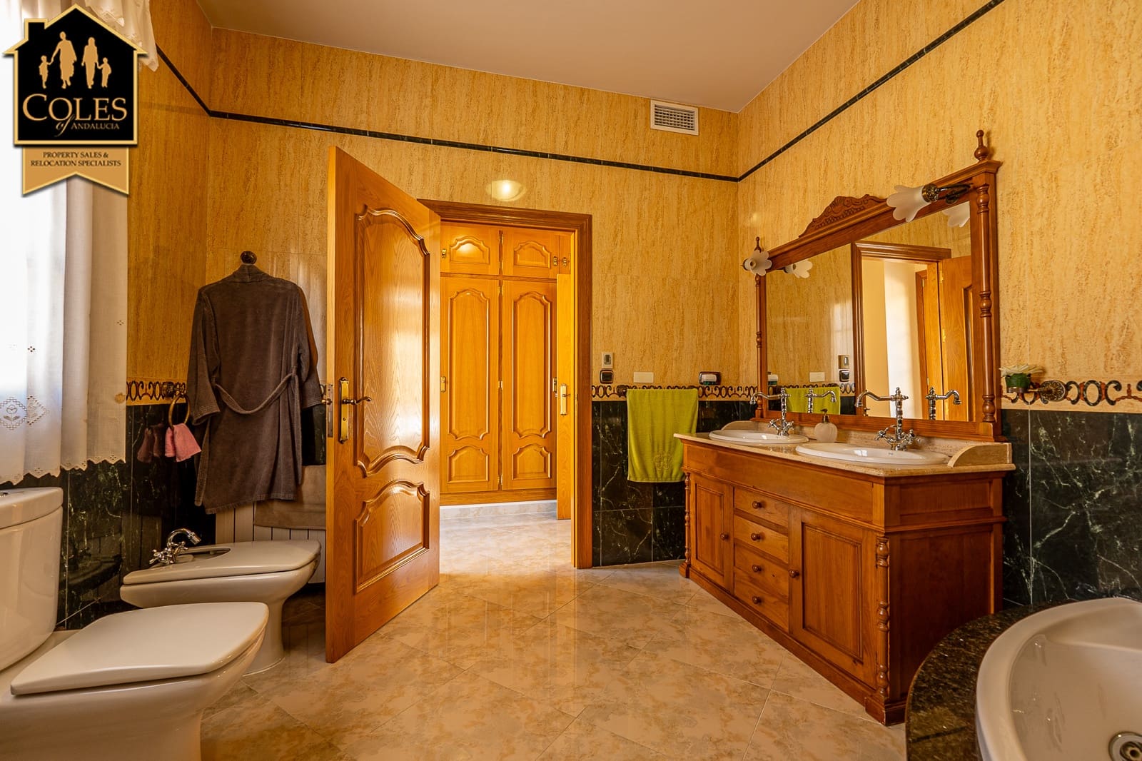 5 camera da letto Villa in vendita in Cuevas del Almanzora con piscina garage - 365.000 € (Rif: 9640488)