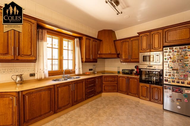 5 camera da letto Villa in vendita in Cuevas del Almanzora con piscina garage - 365.000 € (Rif: 9640488)