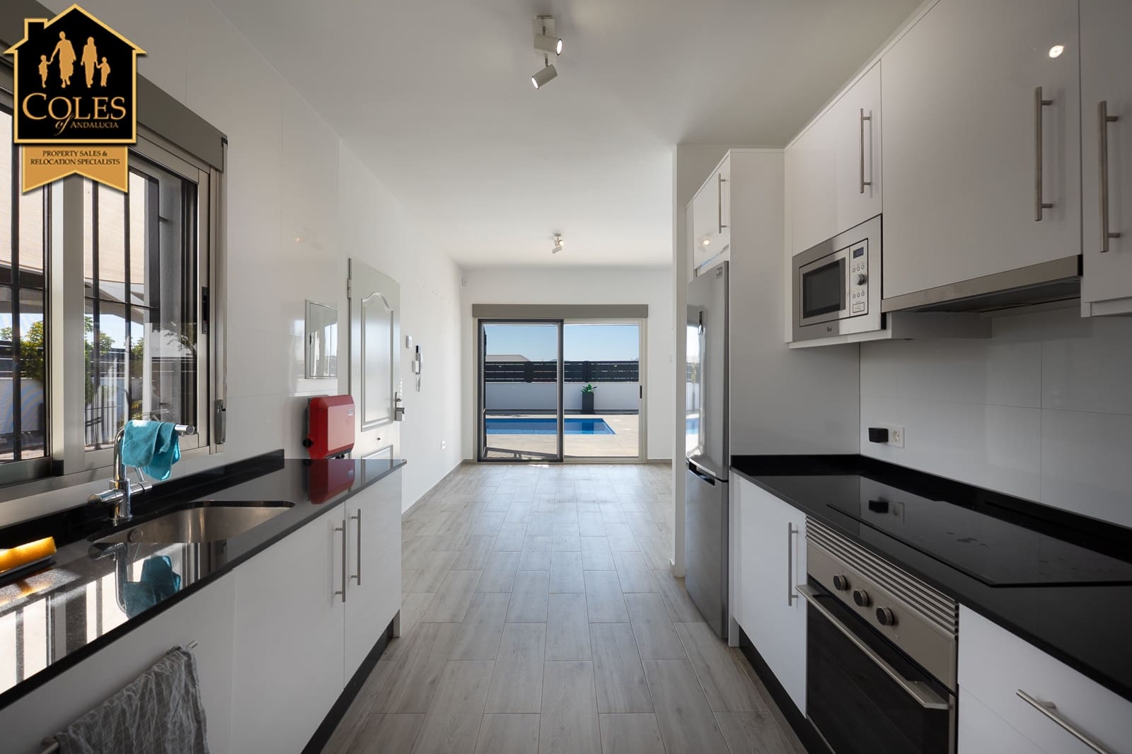 3 makuuhuone Huvila myytävänä paikassa Mazarron mukana uima-altaan 
autotalli - 349 000 € (Ref: 9656935)