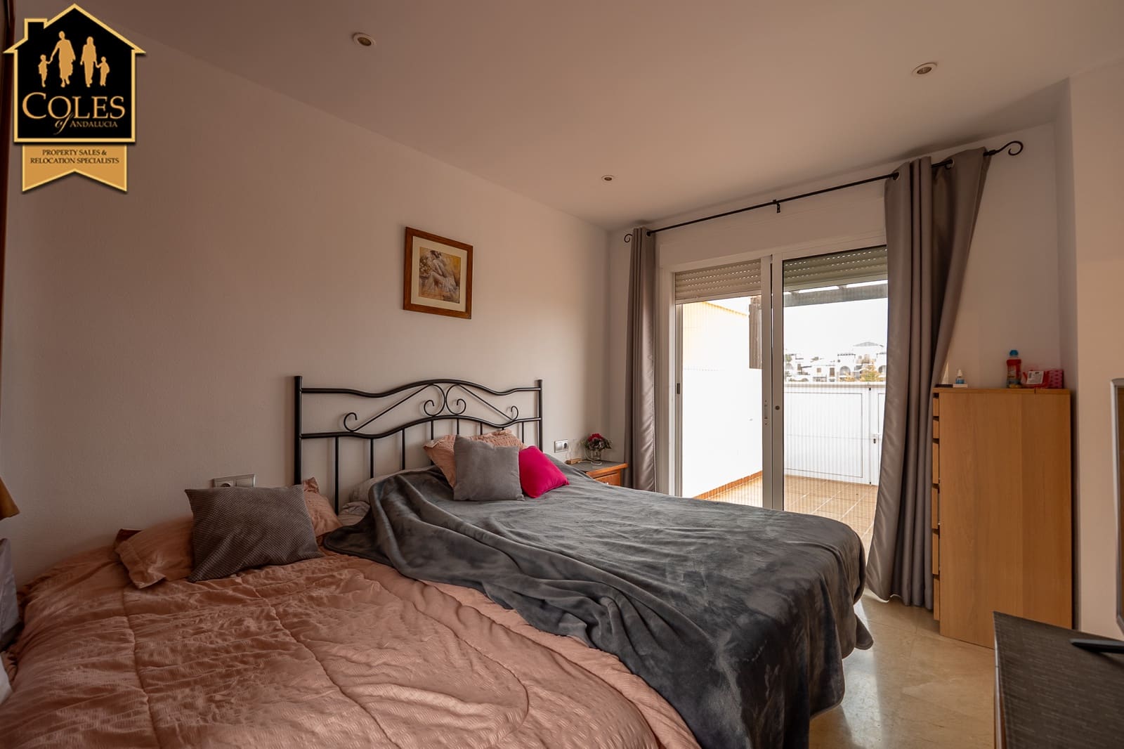 Pareado de 3 habitaciones en Vera en venta con piscina garaje - 325.000 € (Ref: 9665167)