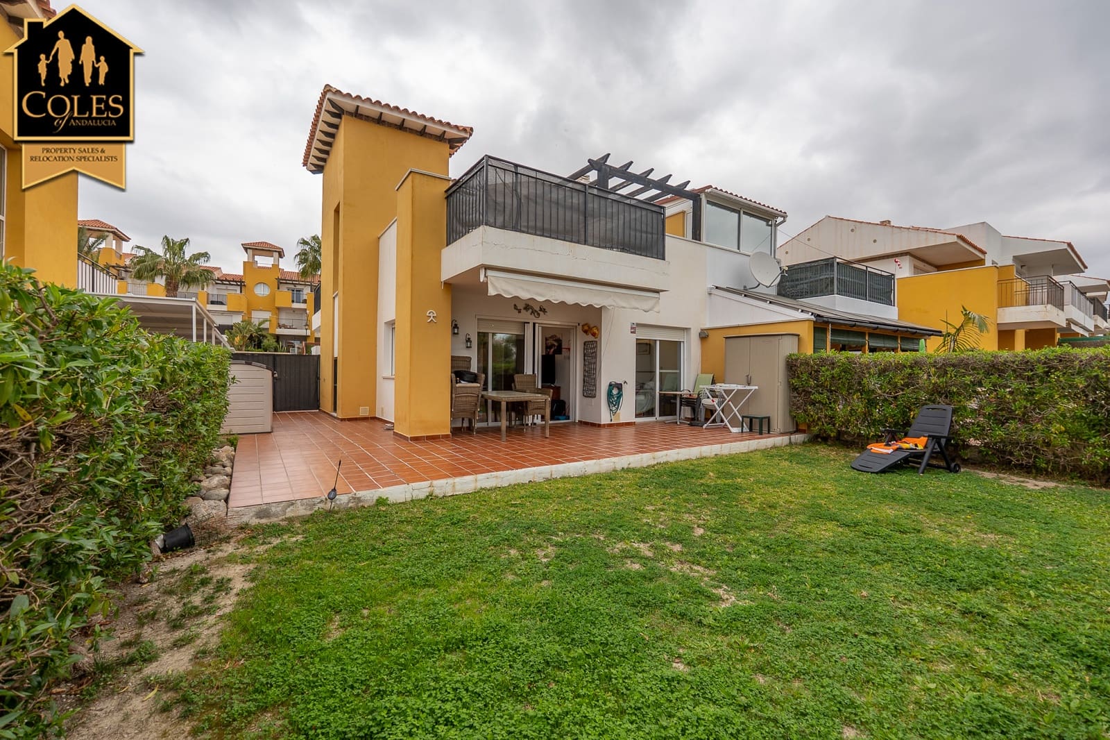 Pareado de 3 habitaciones en Vera en venta con piscina garaje - 325.000 € (Ref: 9665167)