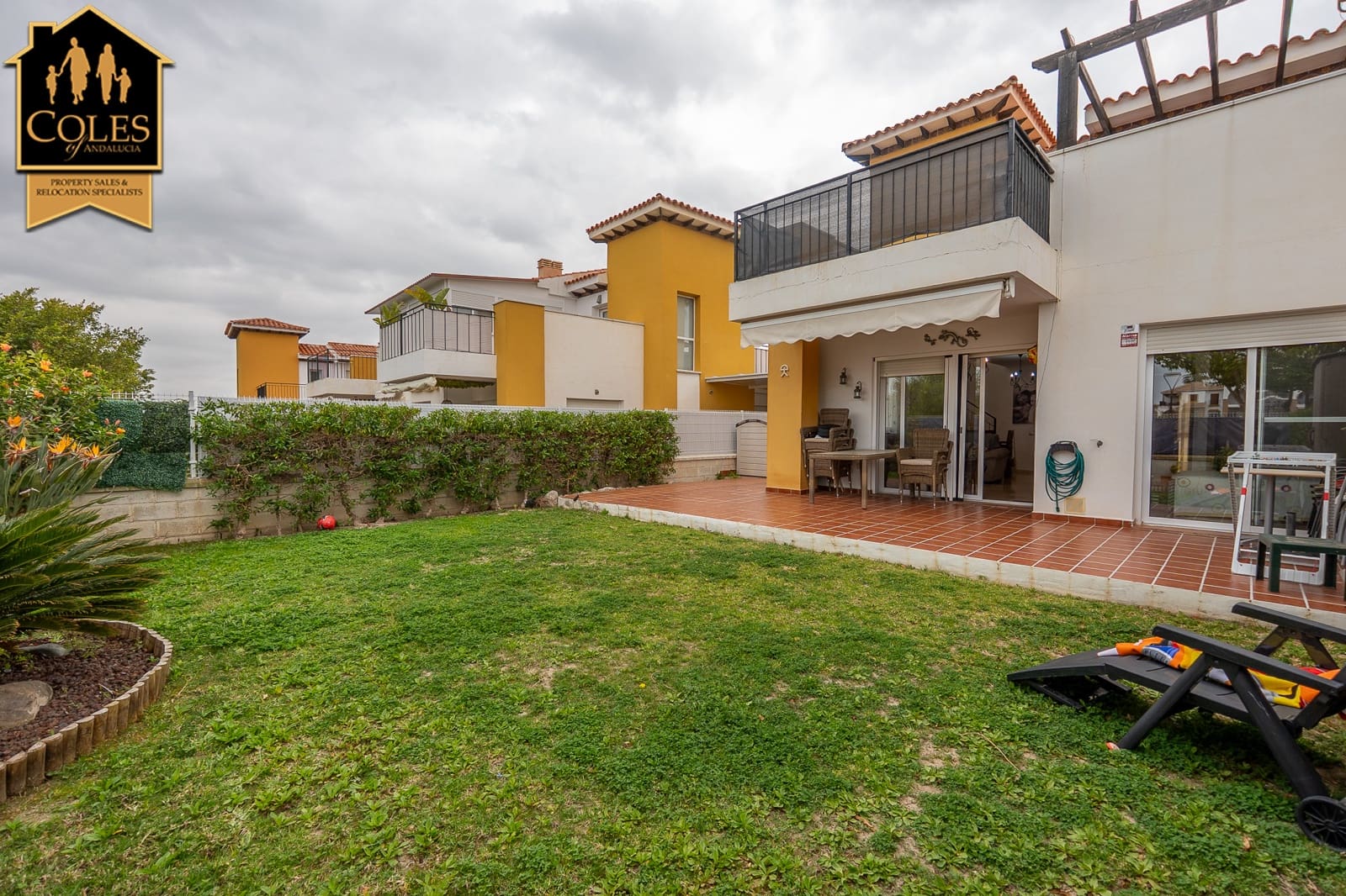 Pareado de 3 habitaciones en Vera en venta con piscina garaje - 325.000 € (Ref: 9665167)