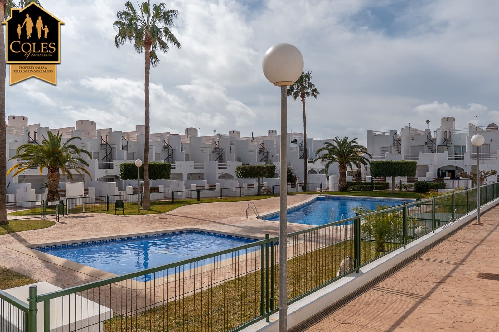 2 bedroom Townhouse for sale in Palomares with pool garage - € 159,995 (Ref: 9665270)