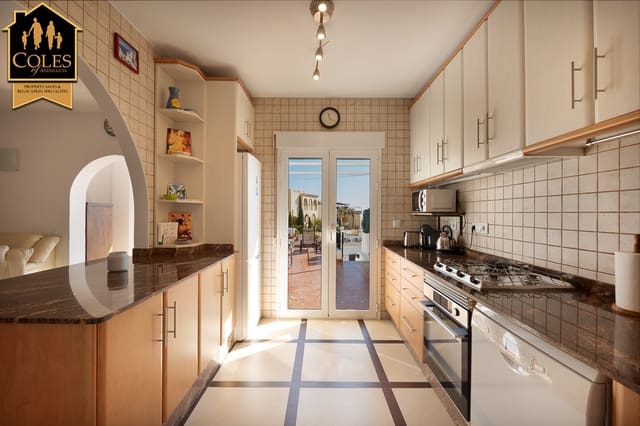 4 bedroom Villa for sale in Mojácar with pool garage - € 498,000 (Ref: 9672091)