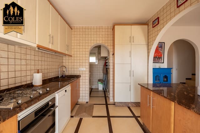 4 bedroom Villa for sale in Mojácar with pool garage - € 498,000 (Ref: 9672091)