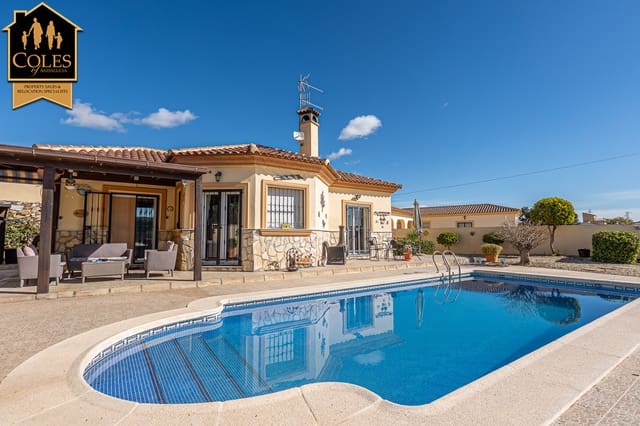 3 Zimmer Villa zu verkaufen in Arboleas mit Pool Garage - 295.000 € (Ref: 9679084)