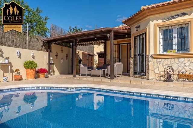 3 Zimmer Villa zu verkaufen in Arboleas mit Pool Garage - 295.000 € (Ref: 9679084)