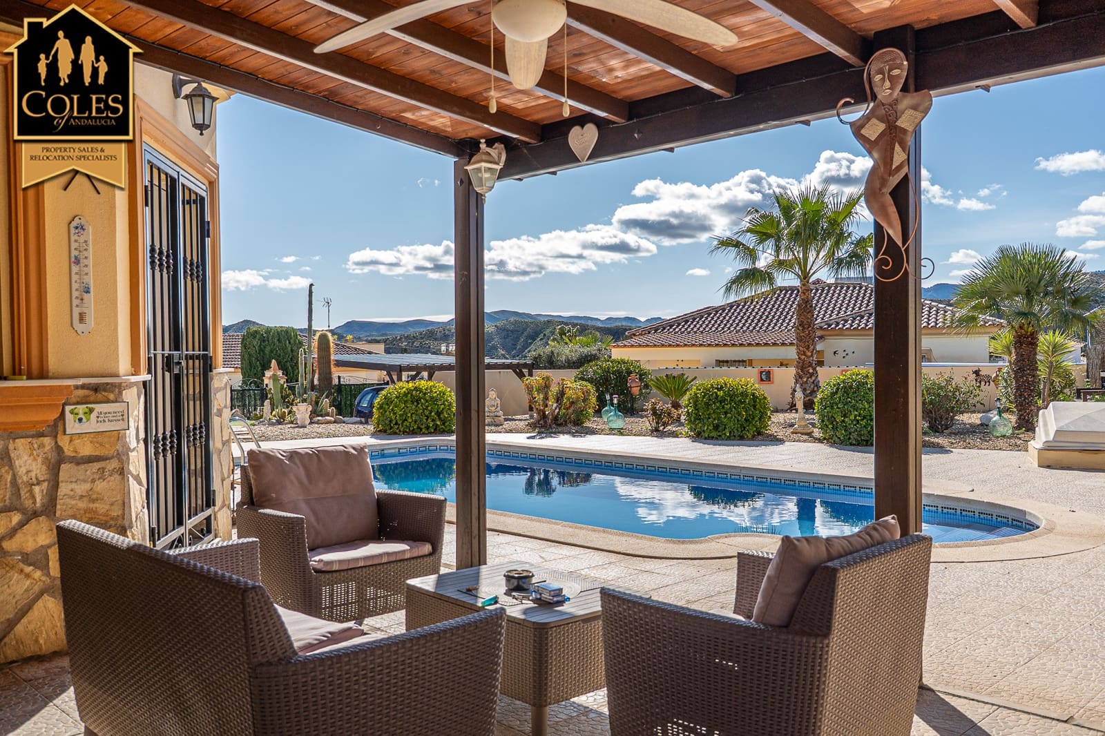 3 Zimmer Villa zu verkaufen in Arboleas mit Pool Garage - 295.000 € (Ref: 9679084)