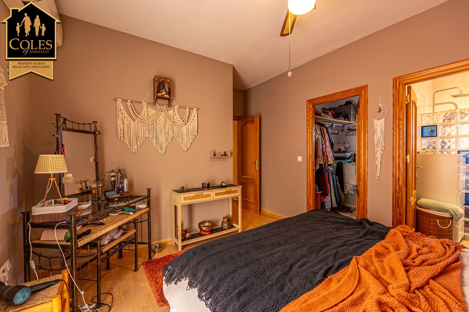 3 soverom Villa til salgs i El Cucador med svømmebasseng garasje - € 269 995 (Ref: 9691376)