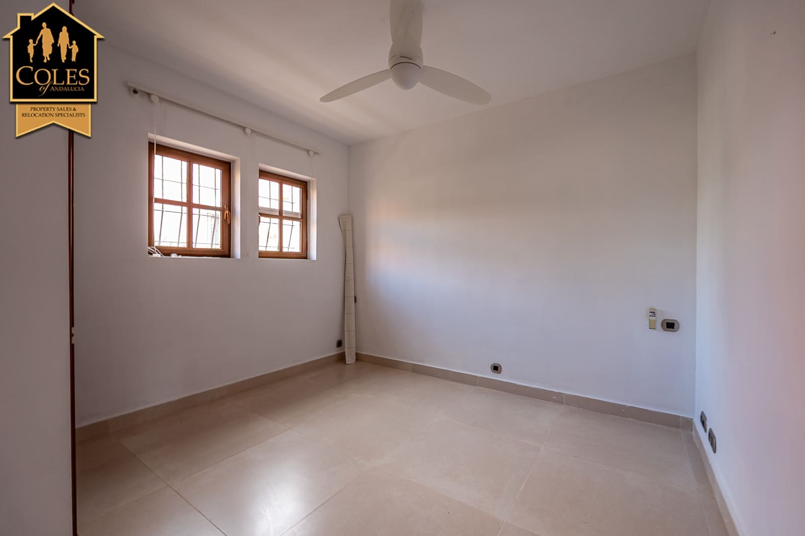 3 makuuhuone Huvila myytävänä paikassa Desert Springs mukana uima-altaan 
autotalli - 395 000 € (Ref: 9696857)