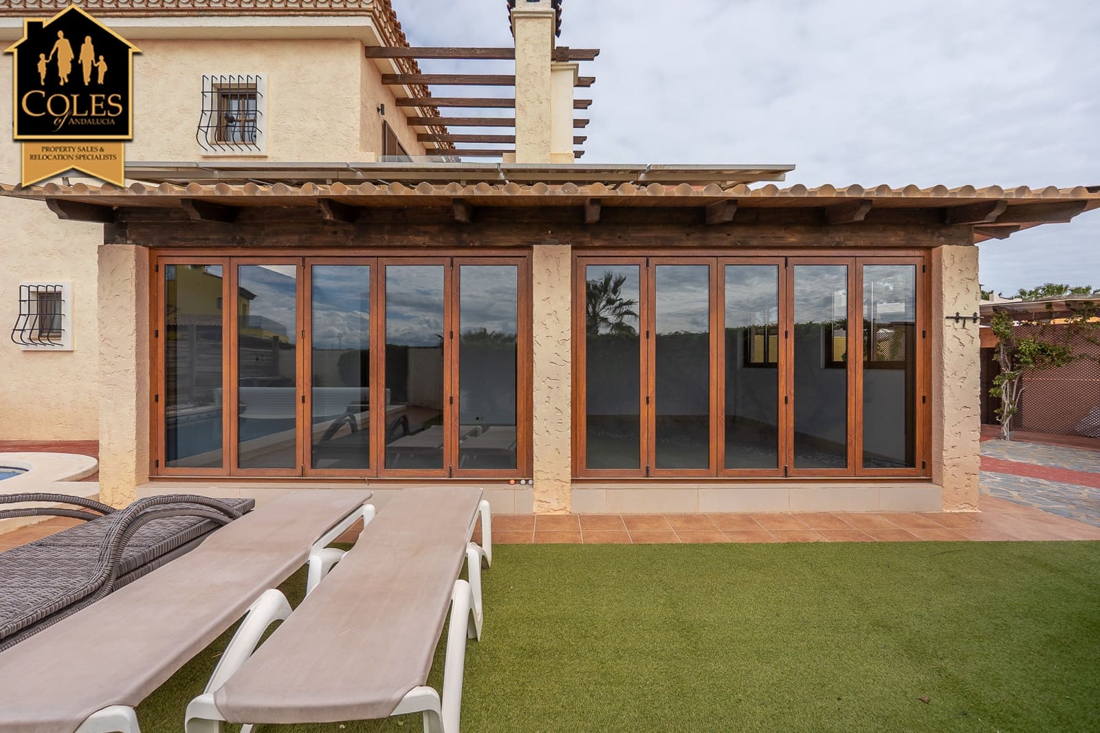 3 makuuhuone Huvila myytävänä paikassa Desert Springs mukana uima-altaan 
autotalli - 395 000 € (Ref: 9696857)