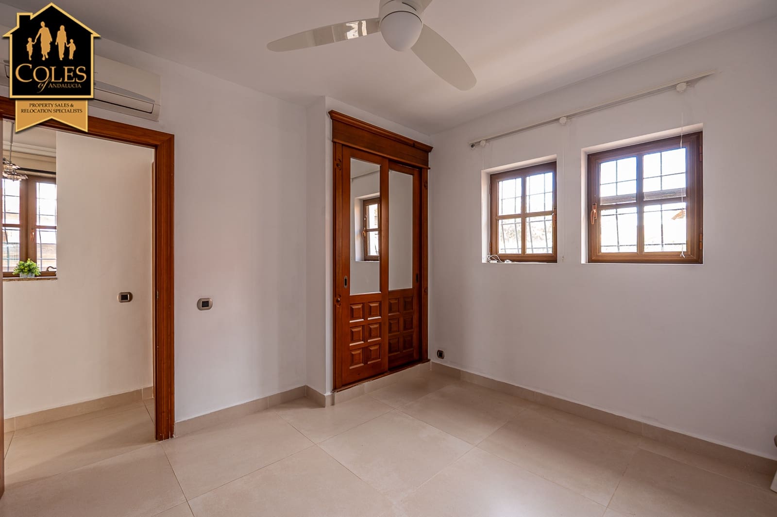 3 makuuhuone Huvila myytävänä paikassa Desert Springs mukana uima-altaan 
autotalli - 395 000 € (Ref: 9696857)