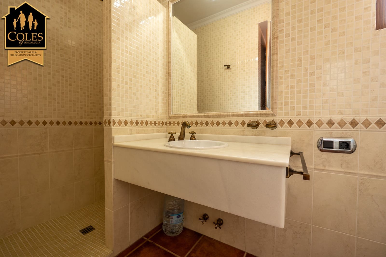 3 makuuhuone Huvila myytävänä paikassa Desert Springs mukana uima-altaan 
autotalli - 395 000 € (Ref: 9696857)