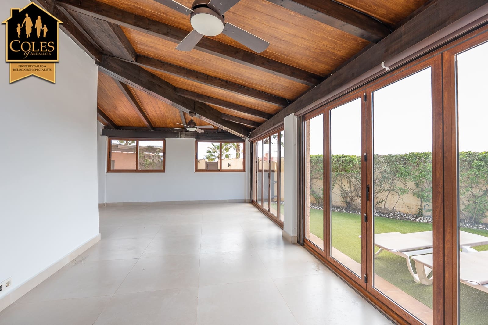 3 makuuhuone Huvila myytävänä paikassa Desert Springs mukana uima-altaan 
autotalli - 395 000 € (Ref: 9696857)