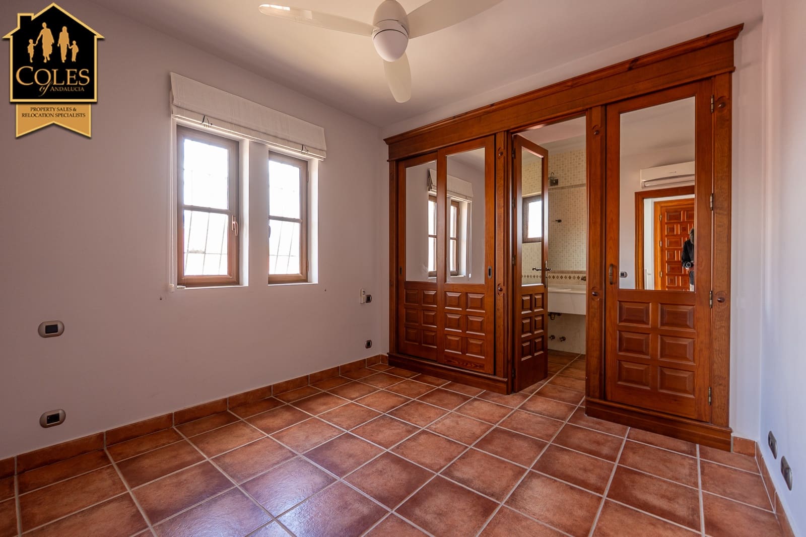 3 makuuhuone Huvila myytävänä paikassa Desert Springs mukana uima-altaan 
autotalli - 395 000 € (Ref: 9696857)