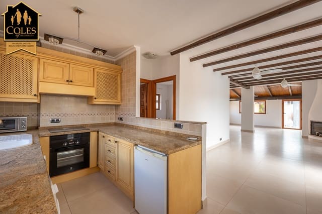 3 makuuhuone Huvila myytävänä paikassa Desert Springs, Cuevas del Almanzora mukana uima-altaan 
autotalli - 395 000 € (Ref: 9696857)