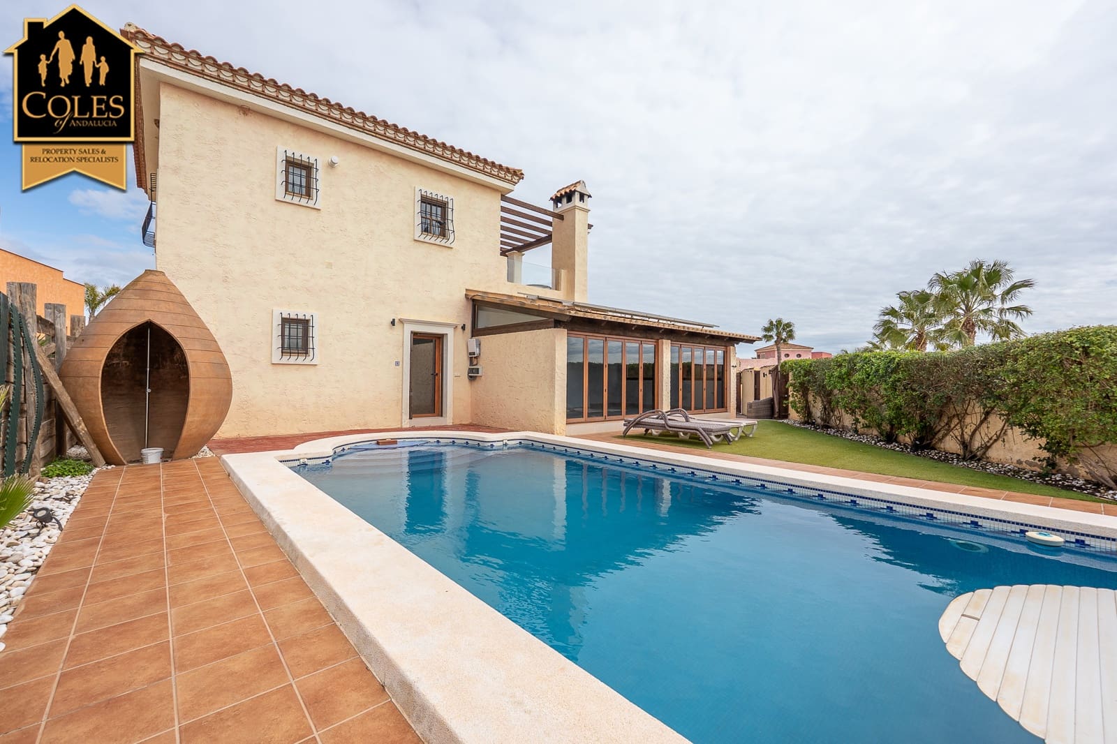 3 makuuhuone Huvila myytävänä paikassa Desert Springs mukana uima-altaan 
autotalli - 395 000 € (Ref: 9696857)