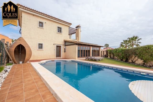 3 makuuhuone Huvila myytävänä paikassa Desert Springs, Cuevas del Almanzora mukana uima-altaan 
autotalli - 395 000 € (Ref: 9696857)