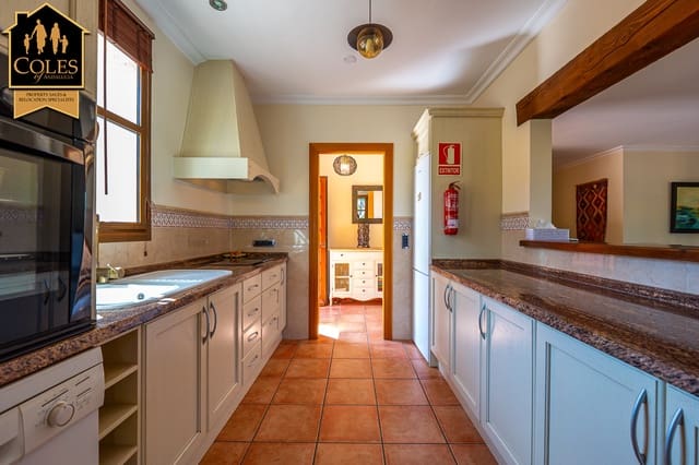 4 bedroom Villa for sale in Desert Springs, Cuevas del Almanzora with pool garage - € 575,000 (Ref: 9707728)