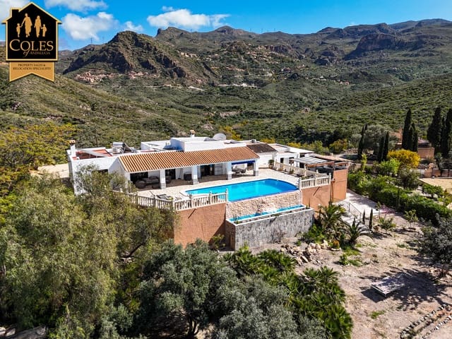 3 soveværelse Villa til salg i Turre med swimmingpool garage - € 439.950 (Ref: 9747266)