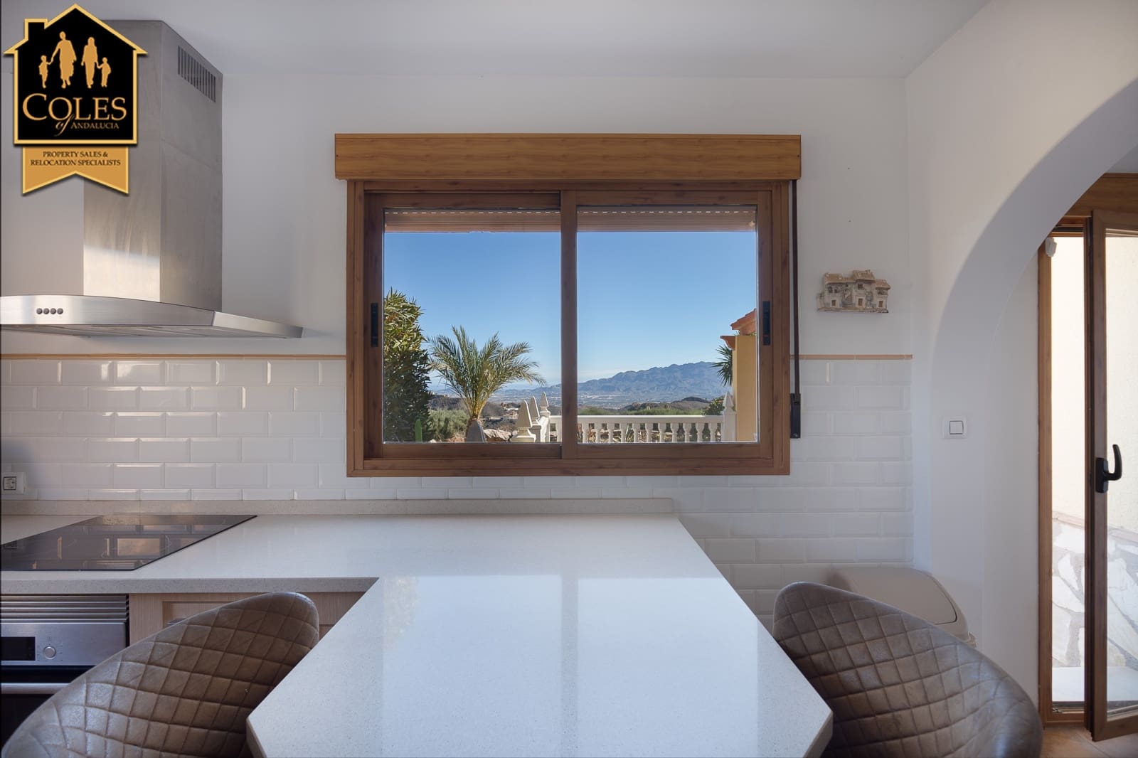 4 soveværelse Villa til salg i Bedar med swimmingpool garage - € 530.000 (Ref: 9747269)