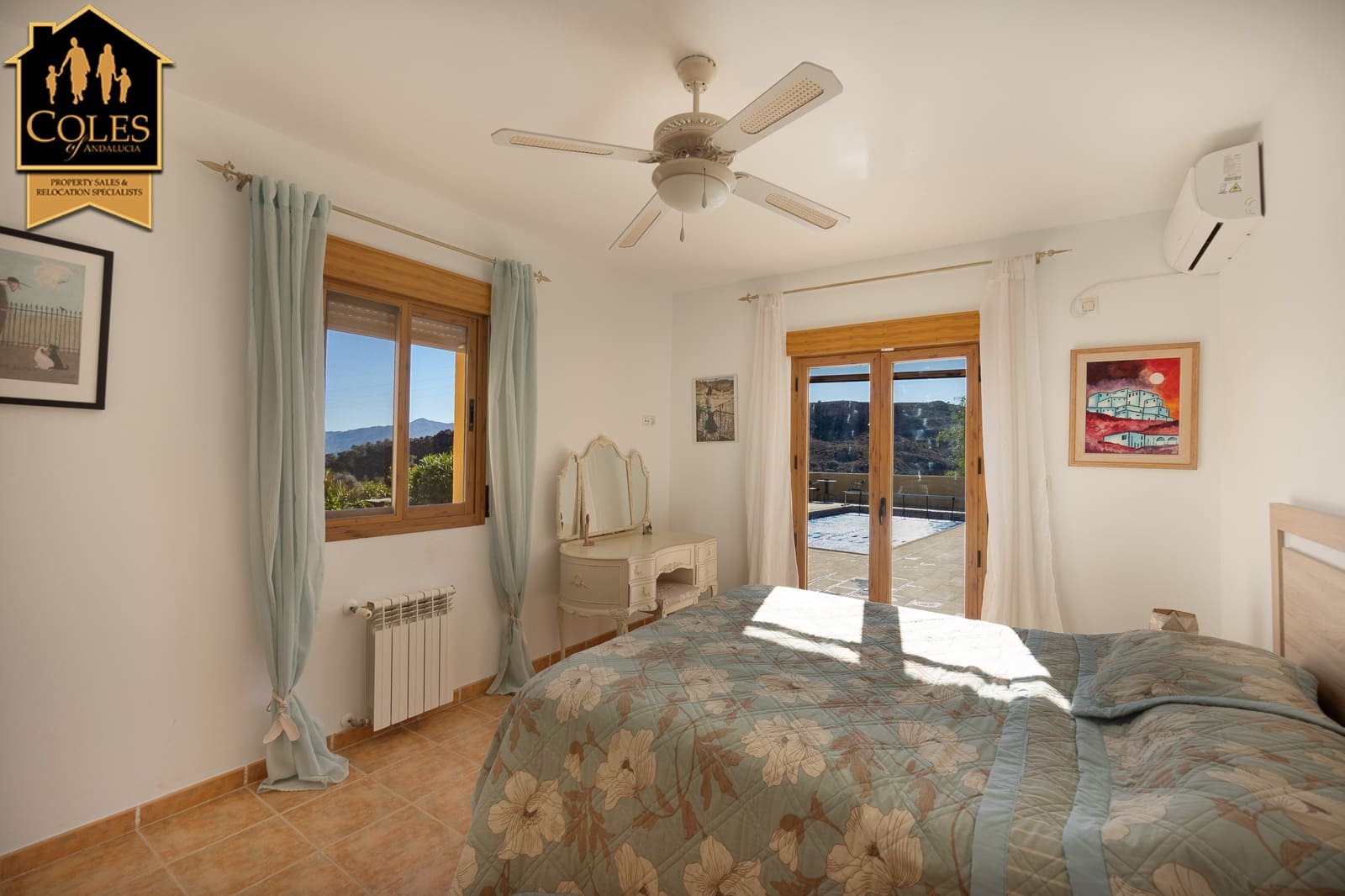 4 soveværelse Villa til salg i Bedar med swimmingpool garage - € 530.000 (Ref: 9747269)